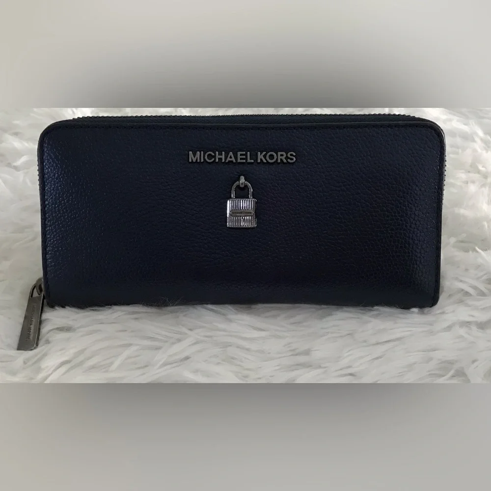 MICHAEL KORS Adele Midnight Leather Zip Around Continental Wallet‎